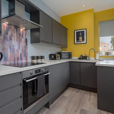 Dom wakacyjny Modern Cozy Retreat-family-friendly-near & Peak District *