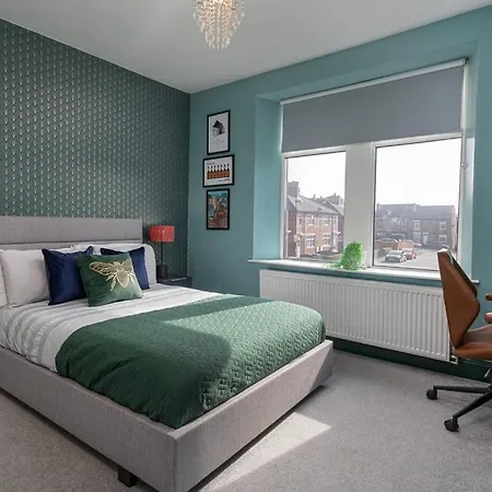 Dom wakacyjny Modern Cozy Retreat-family-friendly-near & Peak District
